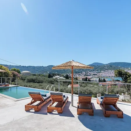 Nana Villa Skopelos Town