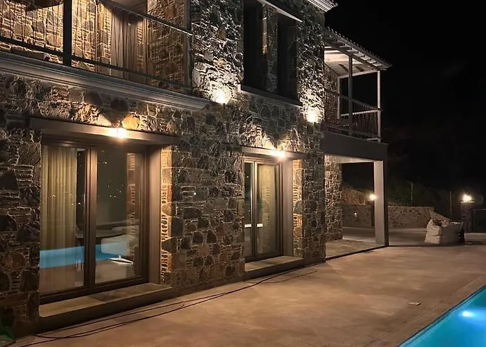 Nana * Skopelos Town