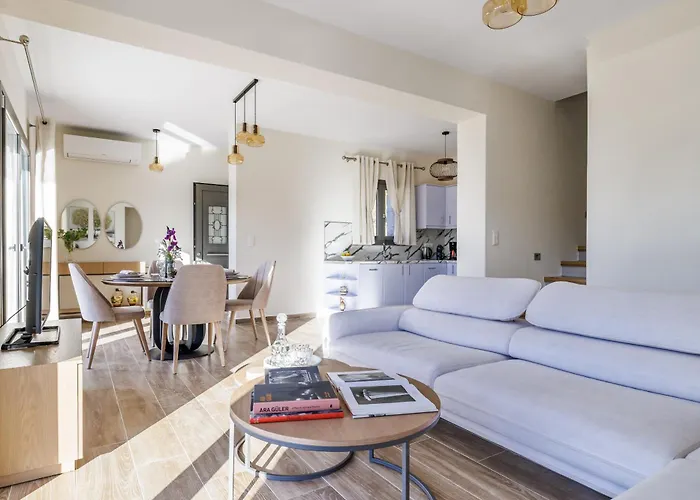 Nana Villa Skopelos Town