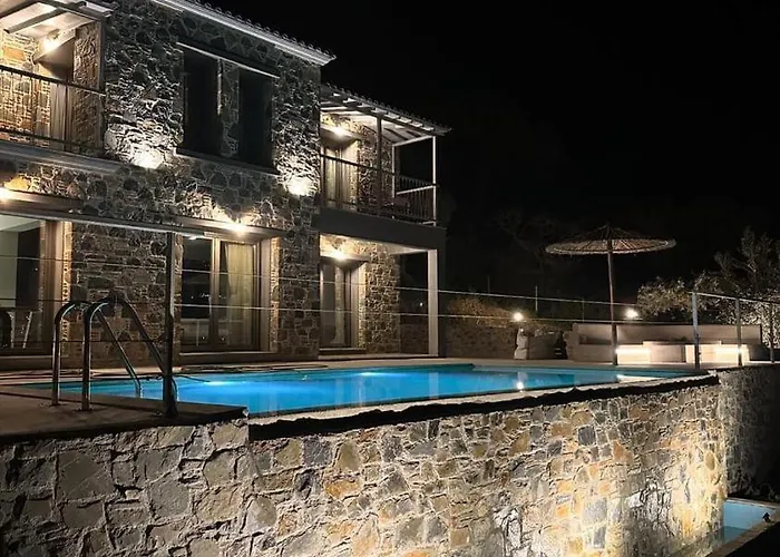 Nana * Skopelos Town